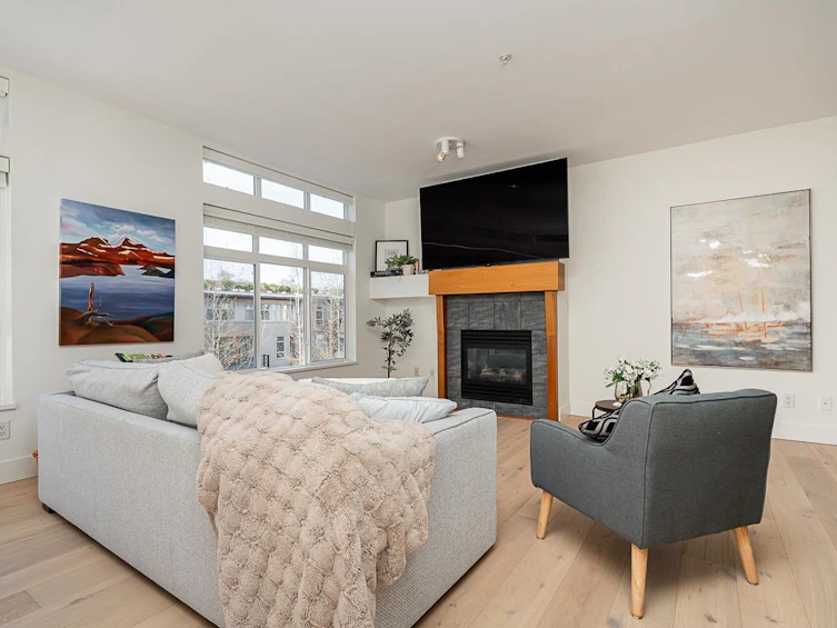305-6328 Larkin Drive, Vancouver, BC, V6T 2K2 - 3