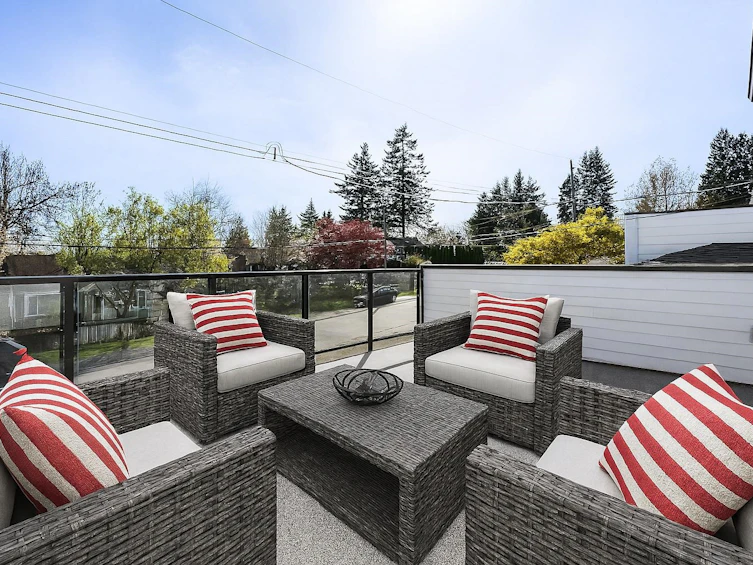 32927 3 Avenue, Mission, BC, V2V 1N2 - 3