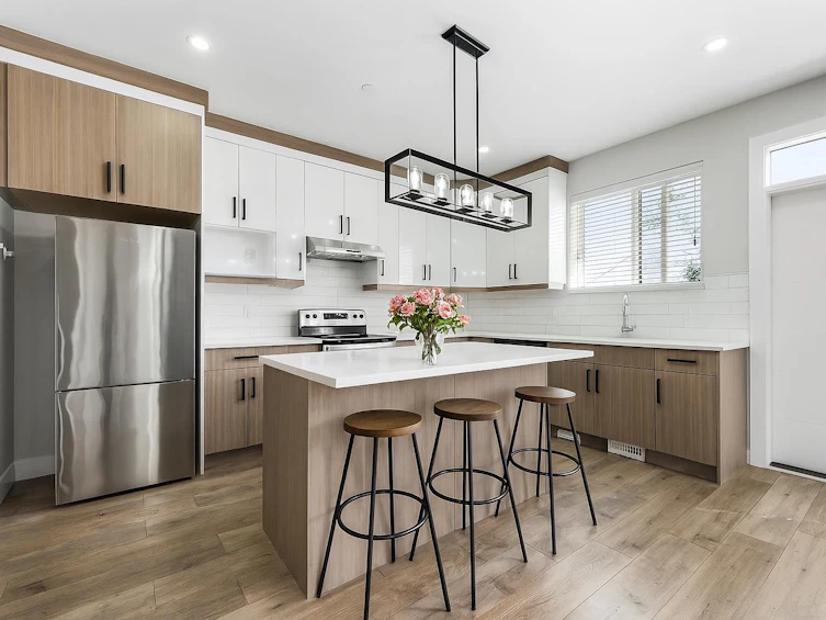 32927 3 Avenue, Mission, BC, V2V 1N2