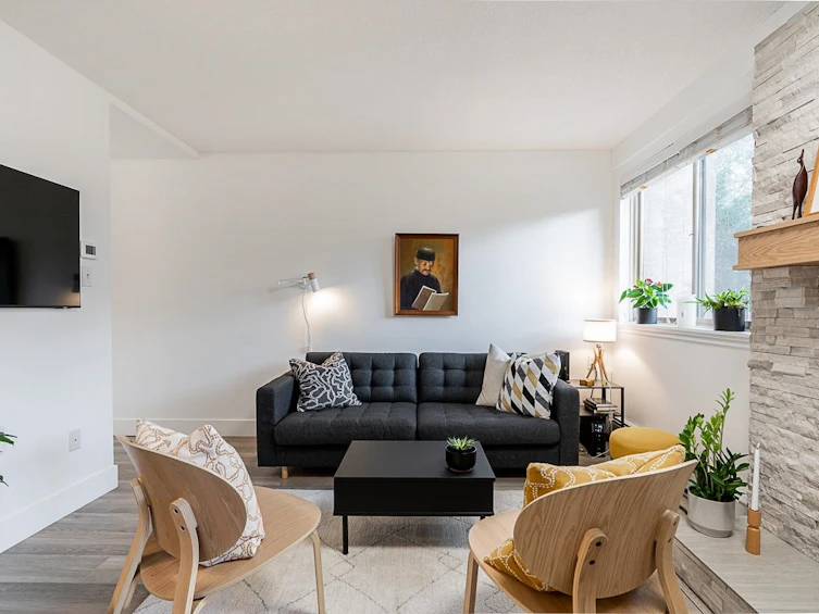 105-2480 W 3rd Avenue, Vancouver, BC, V6K 1L8 - 13