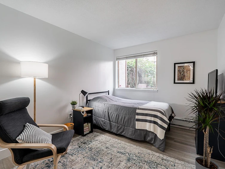 105-2480 W 3rd Avenue, Vancouver, BC, V6K 1L8 - 16