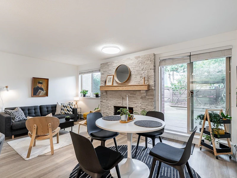 105 - 2480 W 3rd Avenue, Vancouver BC V6K 1L8