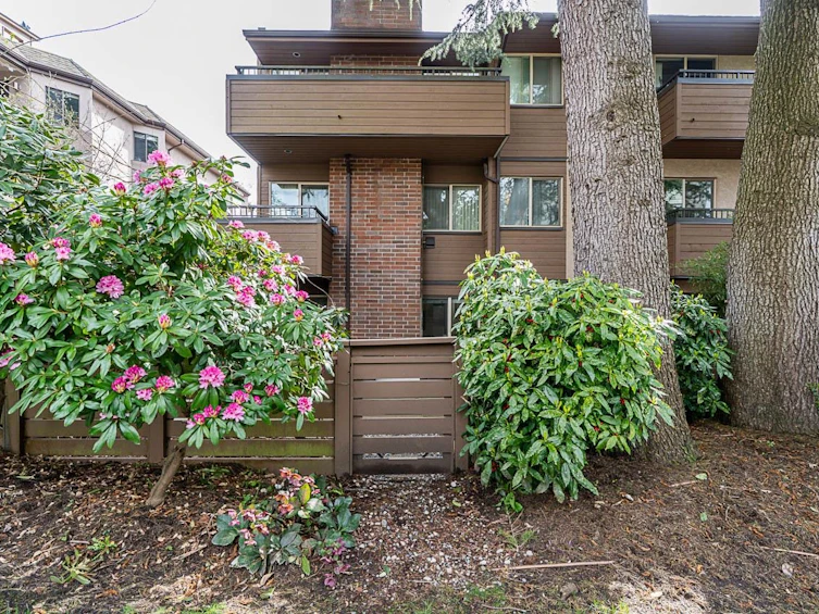 105-2480 W 3rd Avenue, Vancouver, BC, V6K 1L8 - 28
