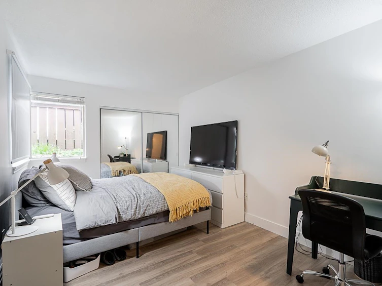 105-2480 W 3rd Avenue, Vancouver, BC, V6K 1L8 - 14