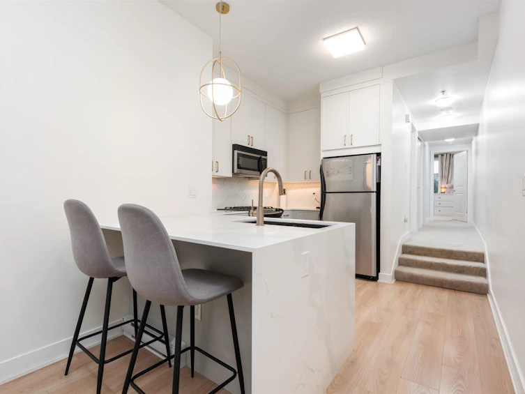 589 W 7th Avenue, Vancouver, BC, V5Z 1B4 - 8