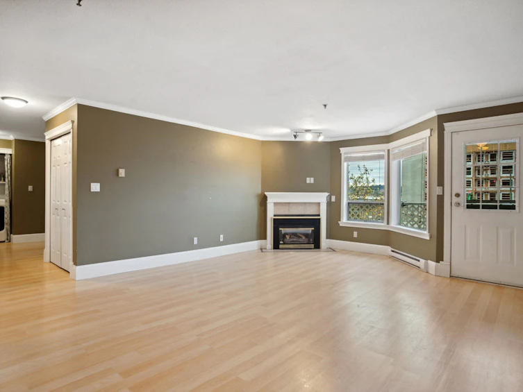 305-5710 201 Street, Langley, BC, V3A 8A8 - 4