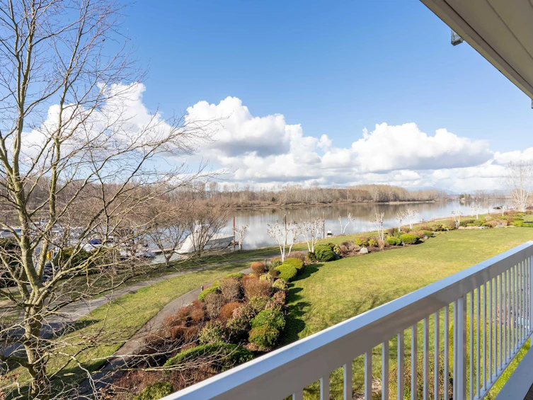 215-6263 River Road, Delta, BC, V4K 5E3 - 2