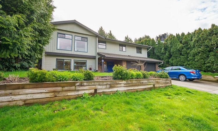 2724 Valemont Crescent