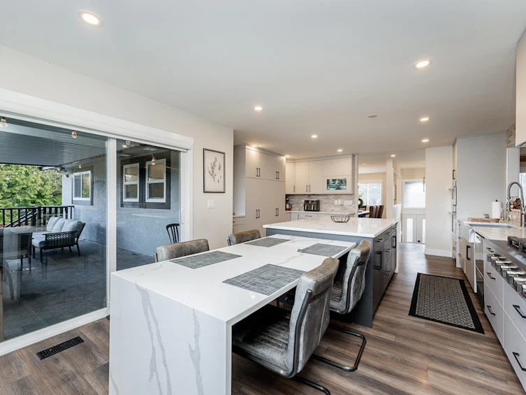 11870 90a Avenue, Delta, BC, V4C 3L3 - 13