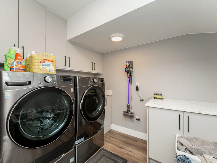 11870 90a Avenue, Delta, BC, V4C 3L3 - 28