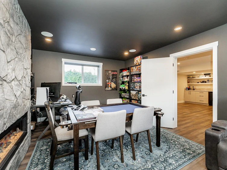 11870 90a Avenue, Delta, BC, V4C 3L3 - 30