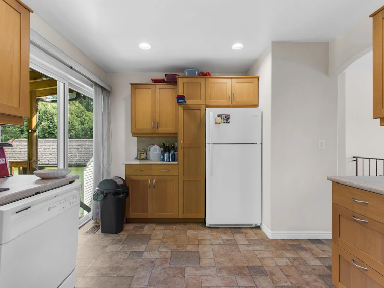 2240 Mcmillan Road, Abbotsford, BC, V2S 4Y2 - 12