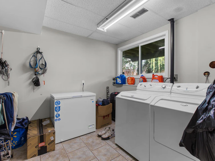 2240 Mcmillan Road, Abbotsford, BC, V2S 4Y2 - 26