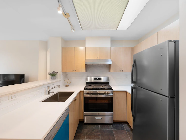 PH5-2102 W 38th Avenue, Vancouver, BC, V6M 1R9 - 14