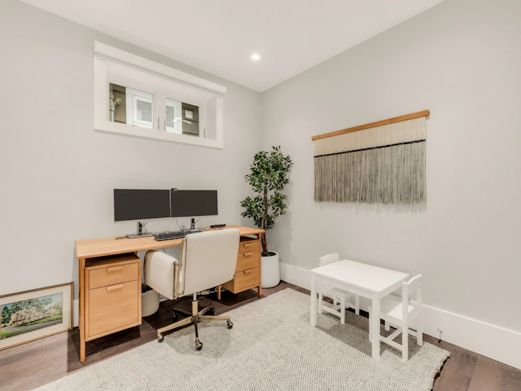 745 W 20th Avenue, Vancouver, BC, V5Z 1Y2 - 32