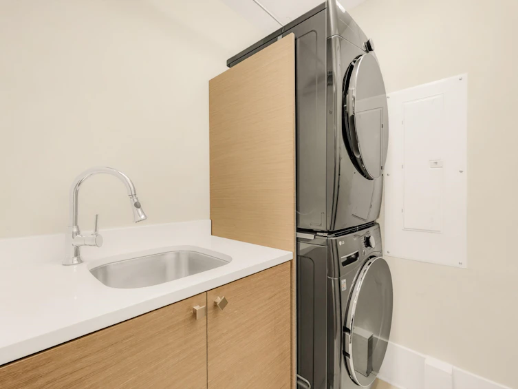 745 W 20th Avenue, Vancouver, BC, V5Z 1Y2 - 30