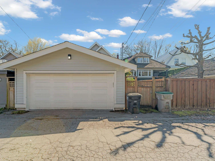 745 W 20th Avenue, Vancouver, BC, V5Z 1Y2 - 40
