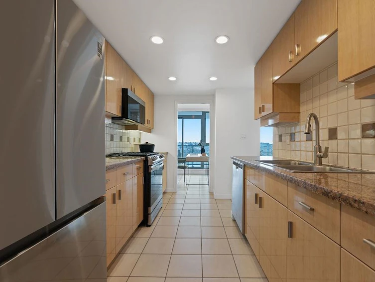 2607-1033 Marinaside Crescent, Vancouver, BC, V6Z 3A3 - 13