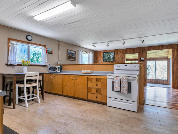 44239 Bayview Road, Mission, BC, V0M 1N0 - 8