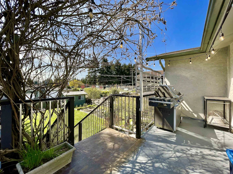 5781 Dolphin Street, Sechelt, BC, V0N 3A0 - 13