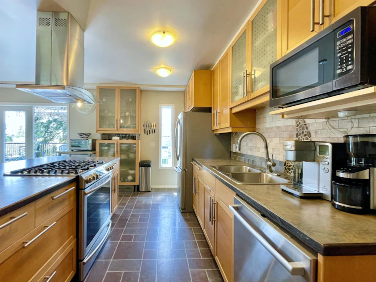 5781 Dolphin Street, Sechelt, BC, V0N 3A0 - 7