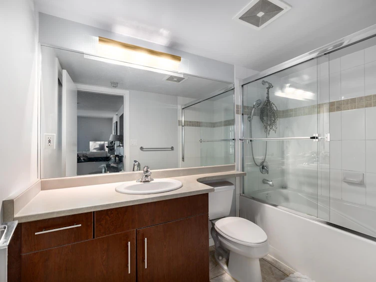 1002-120 Milross Avenue, Vancouver, BC, V6A 4K7 - 16