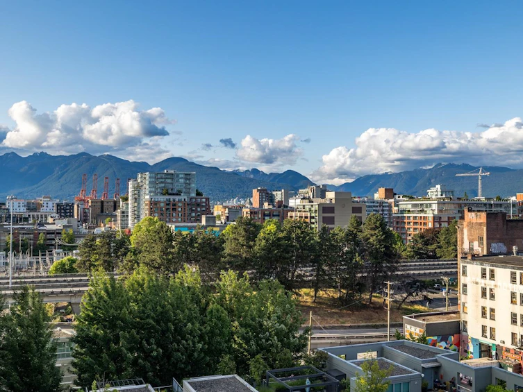 1002-120 Milross Avenue, Vancouver, BC, V6A 4K7