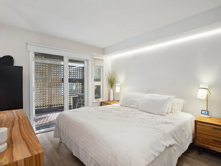 102-1535 Chesterfield Avenue, North Vancouver, BC, V7M 2N5 - 14