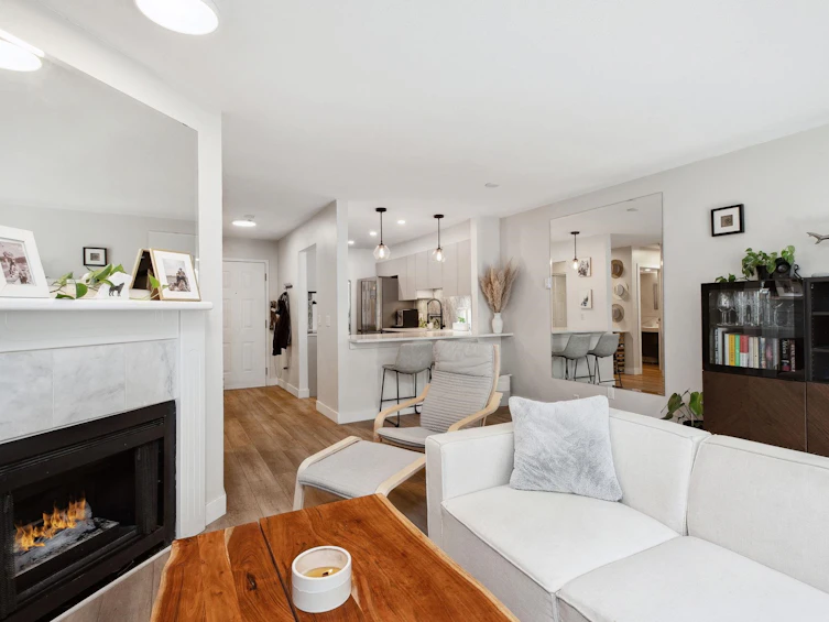 102-1535 Chesterfield Avenue, North Vancouver, BC, V7M 2N5 - 10