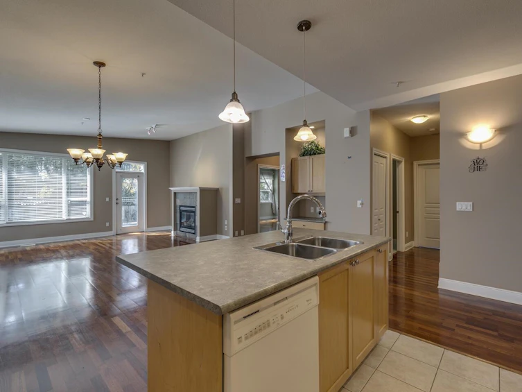 147-19639 Meadow Gardens Way, Pitt Meadows, BC, V3Y 2T5 - 17