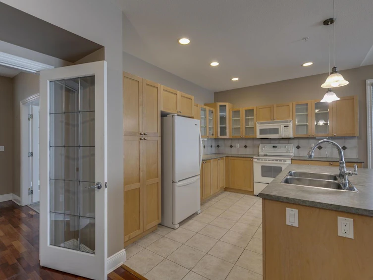 147-19639 Meadow Gardens Way, Pitt Meadows, BC, V3Y 2T5 - 19