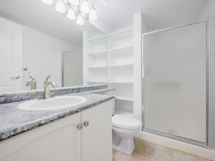 206-2962 Trethewey Street, Abbotsford, BC, V2T 4M3 - 21