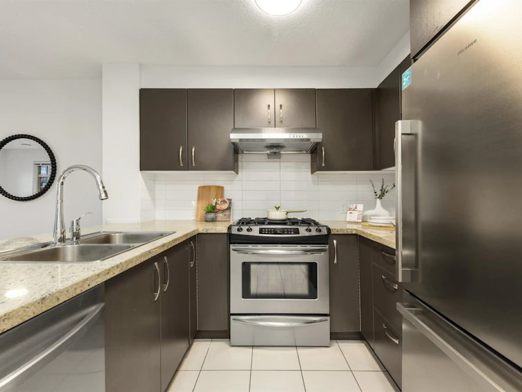 112-9288 Odlin Road, Richmond, BC, V6X 0C3 - 6