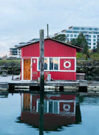 A25 415 W Esplanade