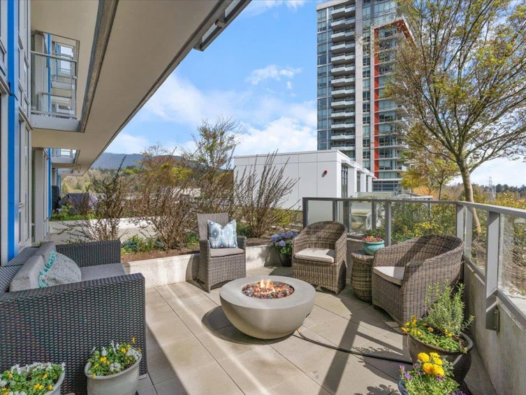 706-1500 Fern Street, North Vancouver, BC, V7J 0E6