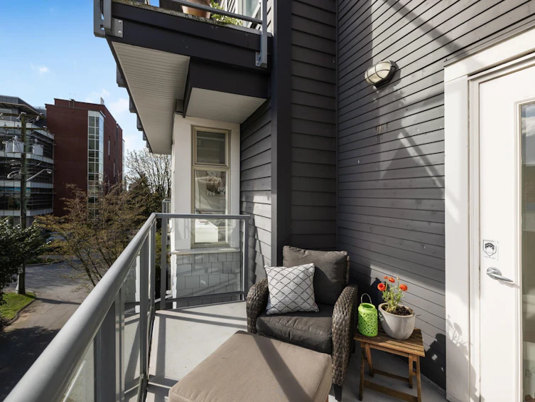 302-118 W 22nd Street, North Vancouver, BC, V7M 1Z9 - 28