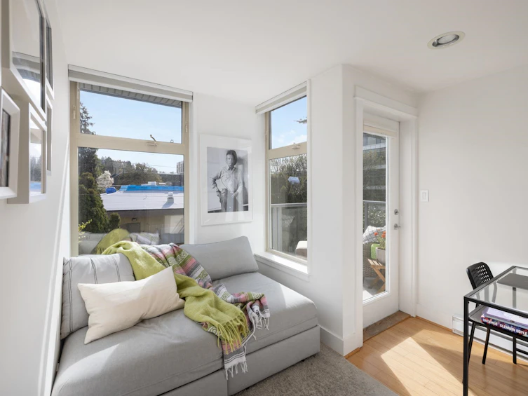 302-118 W 22nd Street, North Vancouver, BC, V7M 1Z9 - 25