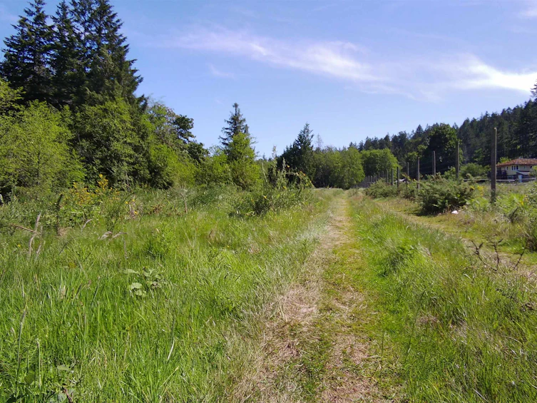556 E Bluff Road, Galiano Island, BC, V0N 1P0