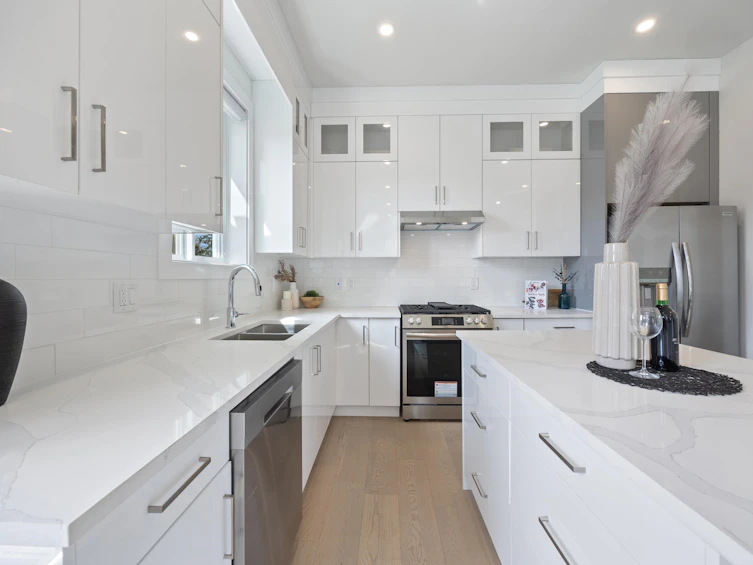 4857 Lanark Street, Vancouver, BC, V5N 3S1 - 7