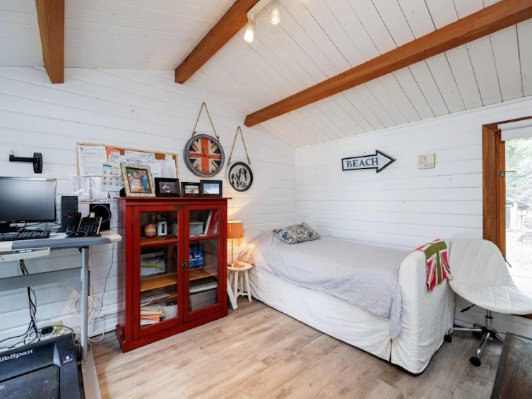 653 Cliff Road, Bowen Island, BC, V0N 1G1 - 14