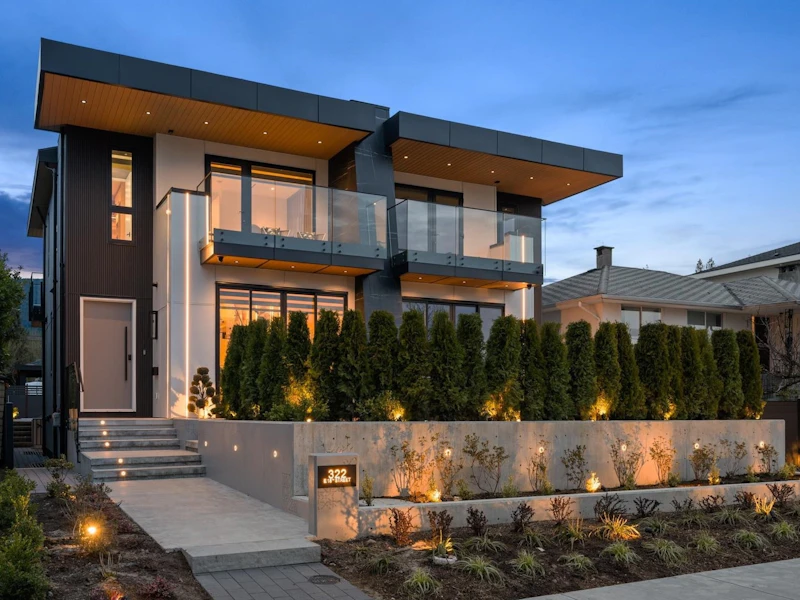 322 E 18th Street, North Vancouver BC