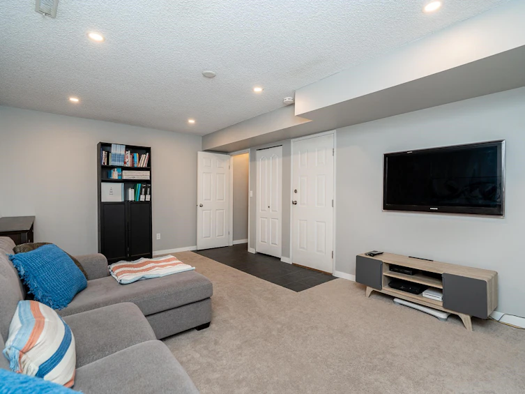 36-1140 Falcon Drive, Coquitlam, BC, V3E 2K1 - 28