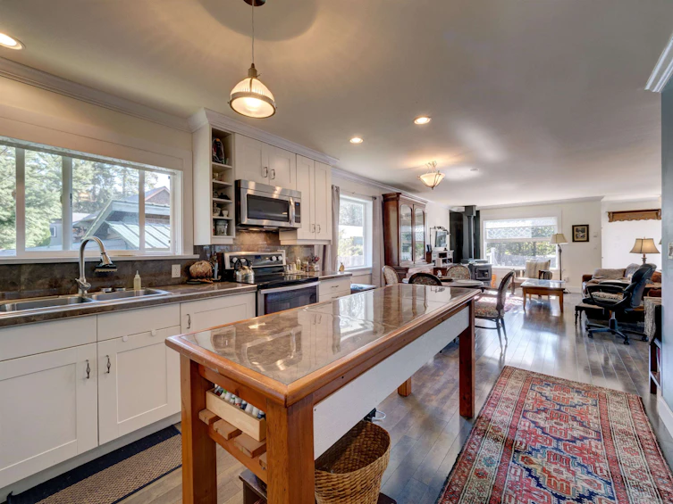 6088 Sechelt Inlet Road, Sechelt, BC, V7Z 0P5 - 4