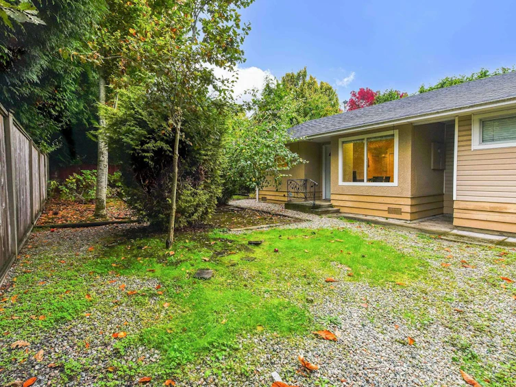 1957 158a Street, Surrey, BC, V4A 8G9 - 2