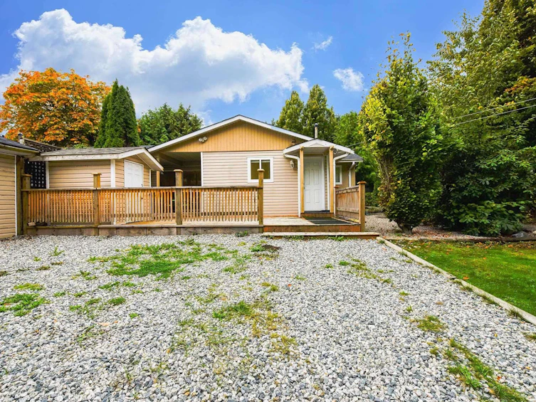 1957 158a Street, Surrey, BC, V4A 8G9