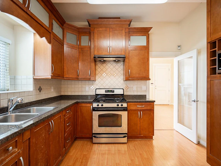 5189 Carson Street, Burnaby, BC, V5J 2Z1 - 12