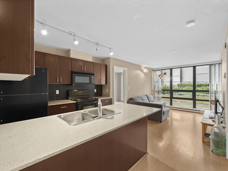 406-933 Hornby Street, Vancouver, BC, V6Z 3G4 - 3