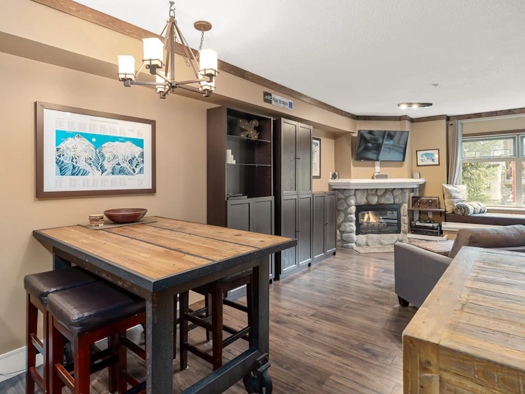207-2050 Lake Placid Road, Whistler, BC, V8E 0A8 - 6