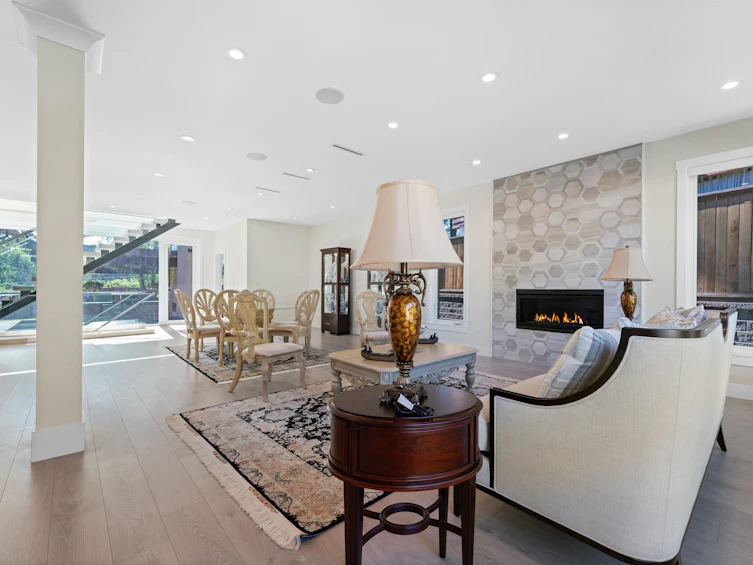 5199 Cliffridge Avenue, North Vancouver, BC, V7R 3V2 - 12