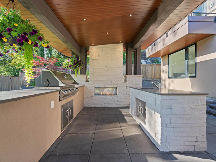 5199 Cliffridge Avenue, North Vancouver, BC, V7R 3V2 - 10